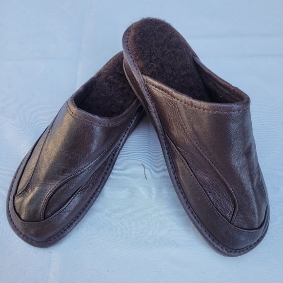 NEW all leather brown warm slippers - Picture 1 of 3